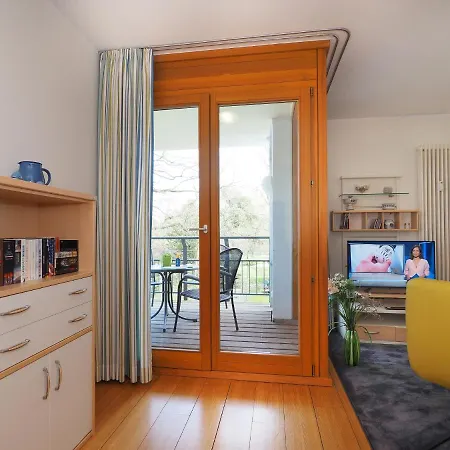 Kaiservillen - Mit 2 Schlafzimmern Und Balkon D213