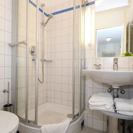 Kaiservillen - Mit 2 Schlafzimmern Und Balkon D213 Apartament *