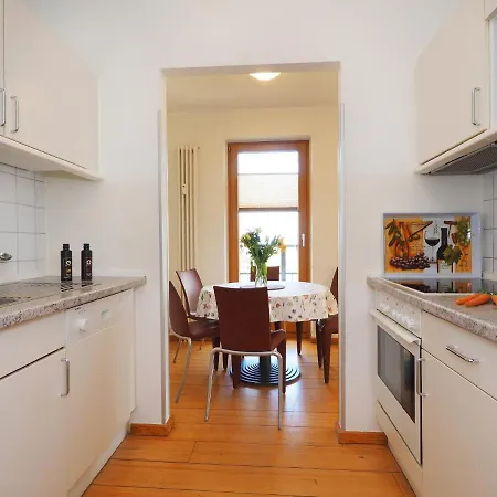 Apartament Kaiservillen - Mit 2 Schlafzimmern Und Balkon D213