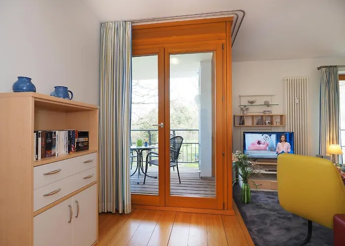 Kaiservillen - Mit 2 Schlafzimmern Und Balkon D213