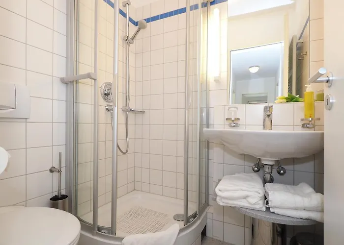 Kaiservillen - Mit 2 Schlafzimmern Und Balkon D213 Apartamento *